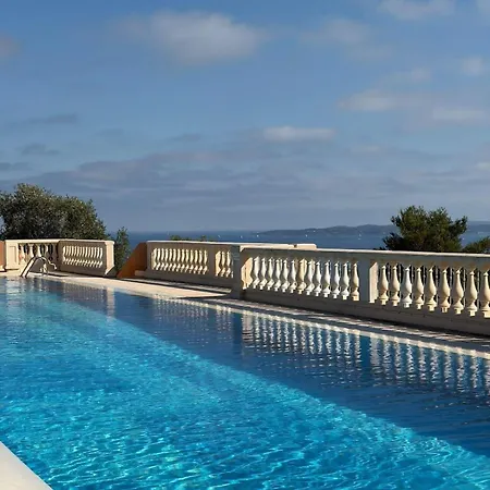 Cosy, Piscine Vue Sur Golfe De St-tropez Apartamento *